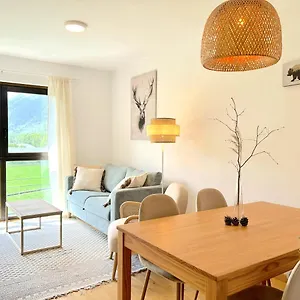 https://apartament-de-disseny-rstic-amb-vistes-by-rural-dneu.catalonia-hotels.com